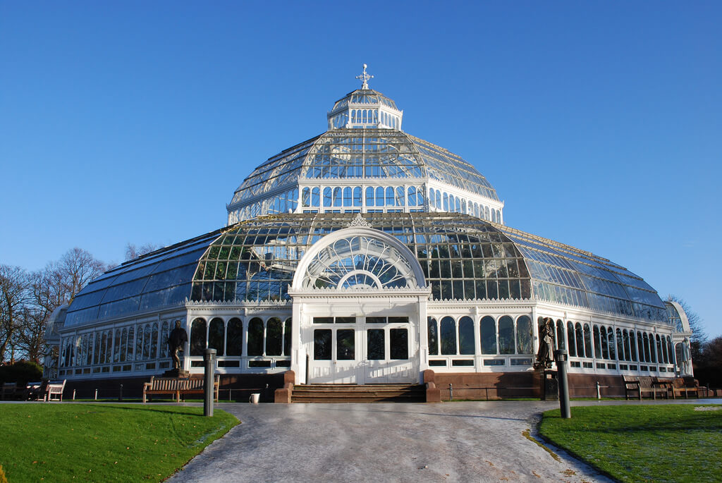 Sefton_Park_Palm_House,_Liverpool,_England-26Dec2009