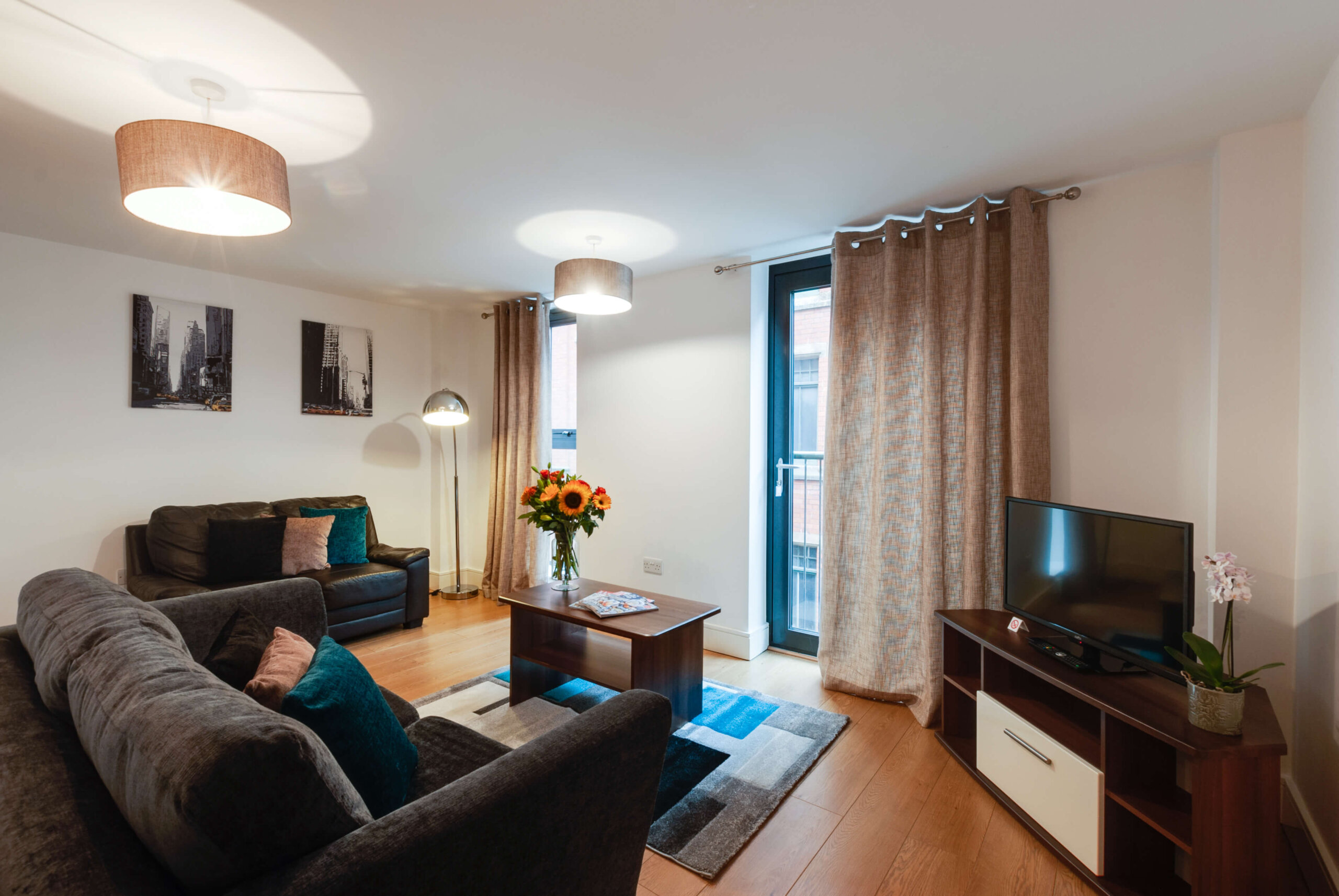 cheap apartment liverpool city centre living room